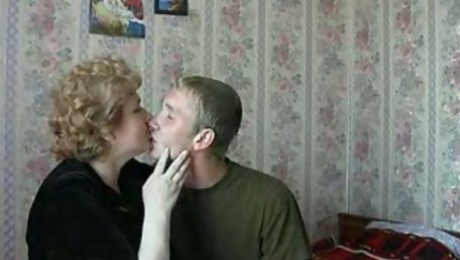 Pale skin chubby granny from Russia topped my cock and fucked hard