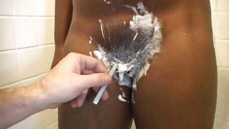 Man shaves girls pussy then goes down on her