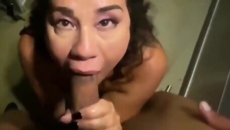 Shameless MILF amateur porn video