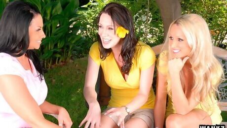 Stunning babes Diana Doll, Harley Rains and Rayveness are sucking so good