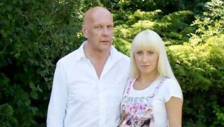 Elite Nela Elmond's shaved video