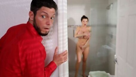 Wild Joslyn James at missionary porn